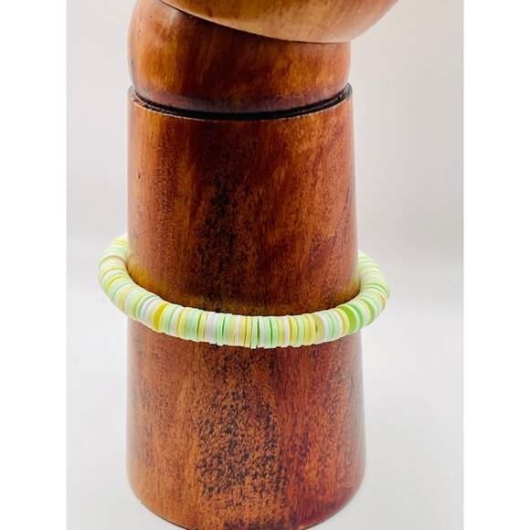 Hand Beaded small Bracelet great for Teenager gift - Picture 1 of 4